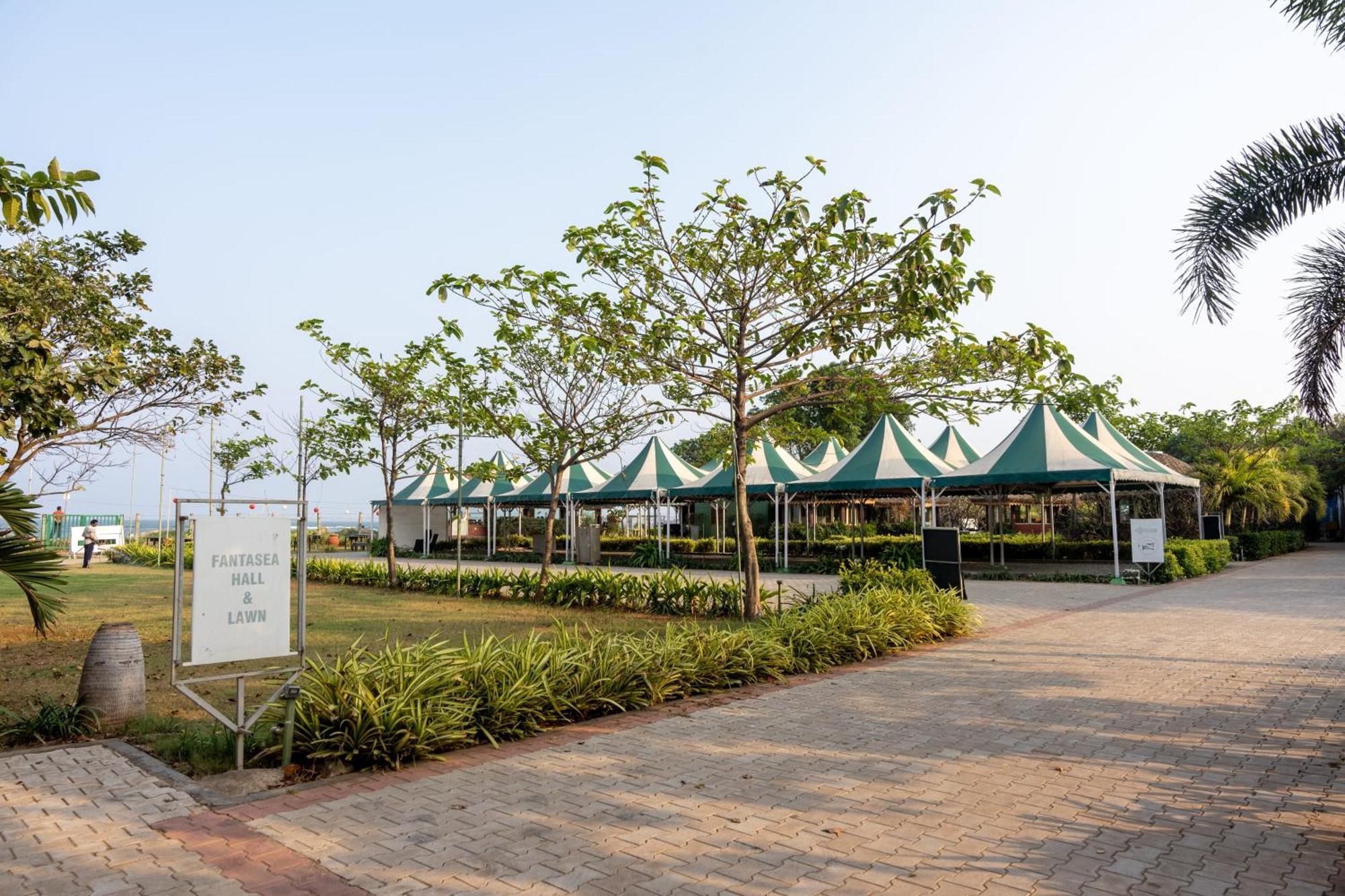 Shore Front Resort Visakhapatnam Eksteriør bilde