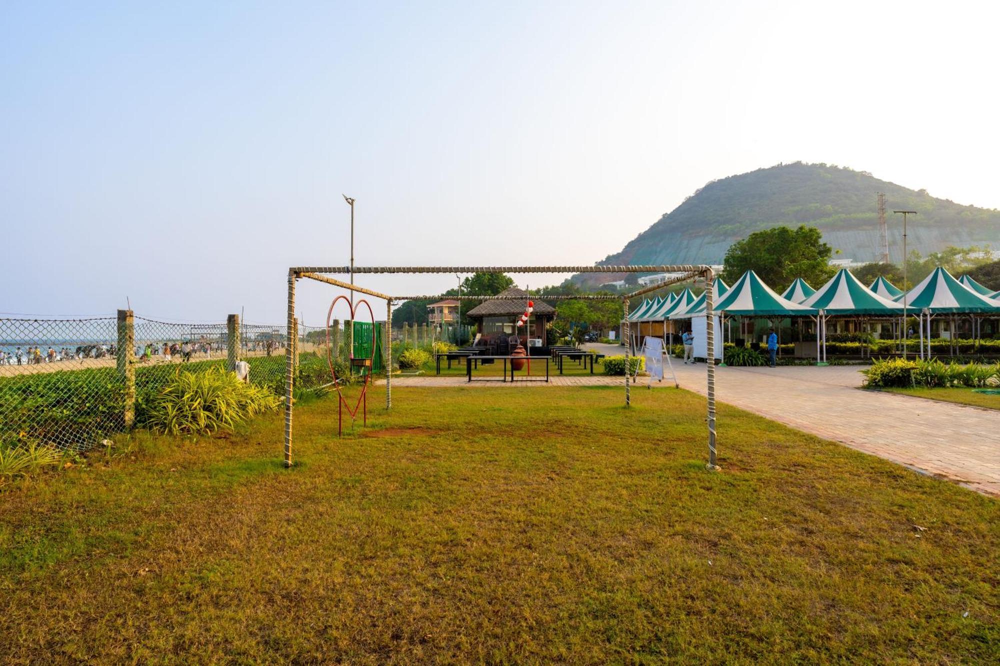Shore Front Resort Visakhapatnam Eksteriør bilde