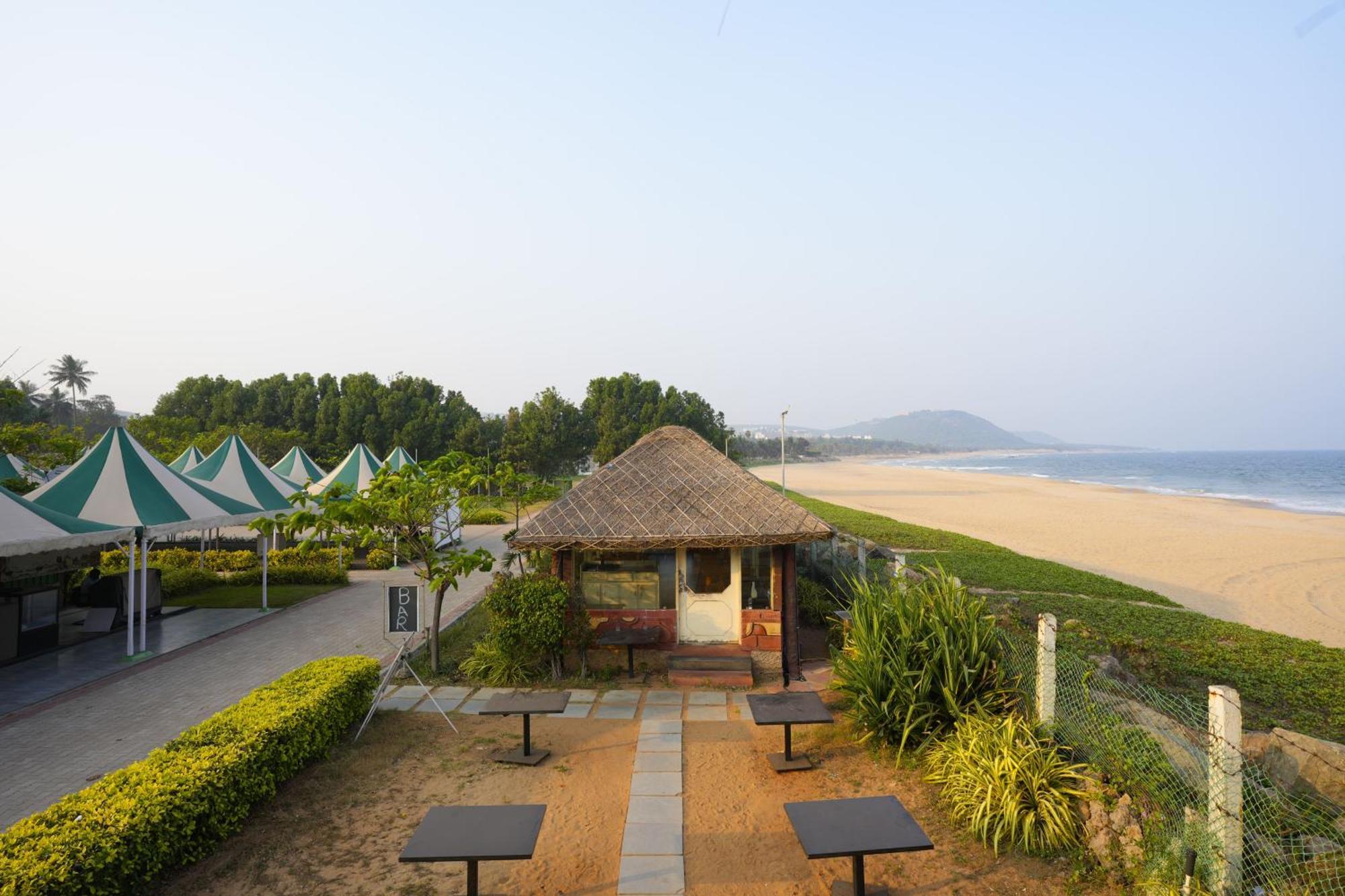 Shore Front Resort Visakhapatnam Eksteriør bilde