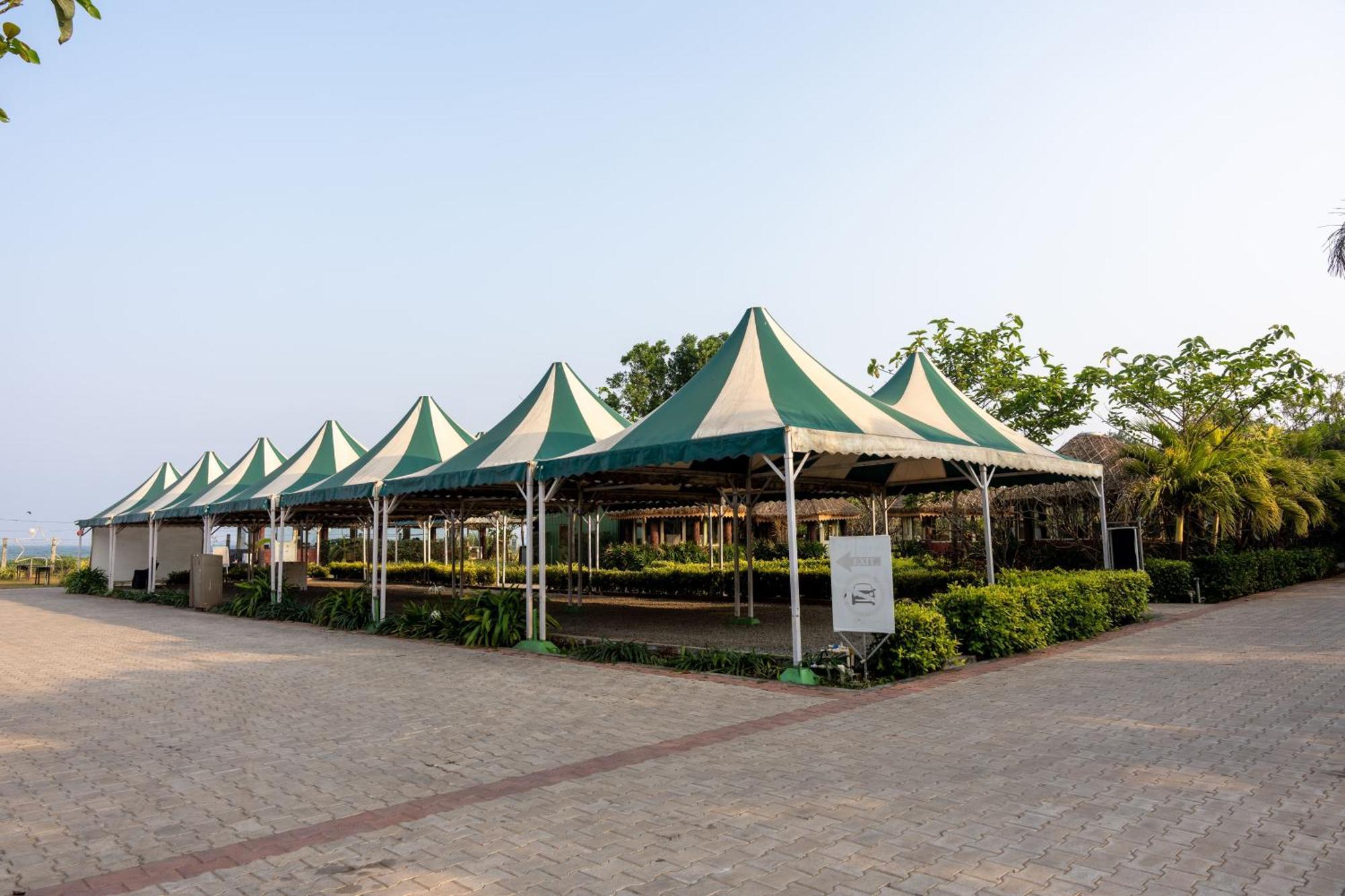 Shore Front Resort Visakhapatnam Eksteriør bilde