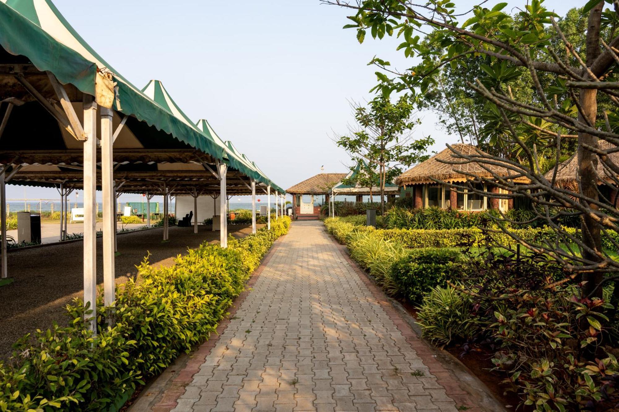 Shore Front Resort Visakhapatnam Eksteriør bilde
